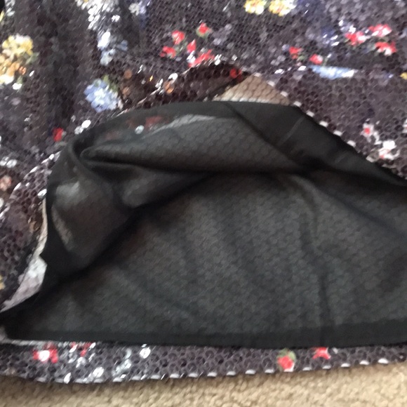 🌸NEW🌸 Love Moschino Vintage Rare Flower Sequin Top - Picture 13 of 16